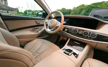 Premium Sedan (Mercedes S-Class) 5
